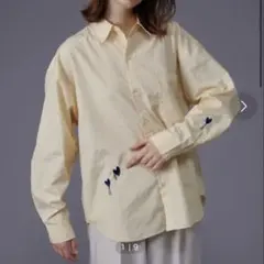 ONCILY ストライプシャツ イエロー ハート刺繍のサムネイル