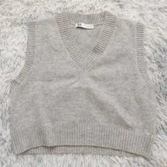 【美品】ZARA ザラ クロップド ニットベスト Vネック グレー S