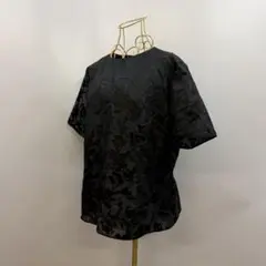 自由区 フラワーオパール 半袖ブラウス サイズ40のサムネイル