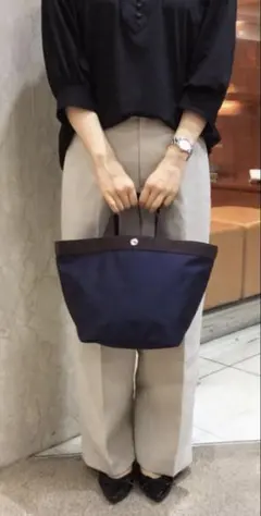 ネイビー トートバッグ