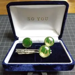 自衛隊　緑色のネクタイピンとカフスボタンセット　ＳＯ ＹＯＵ
