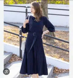 ネイビー 長袖 ニットワンピース　13号　ベルト付き