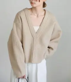 【新品】セレクトモカ　ブークレーVネックショートカーディガン　FREEE