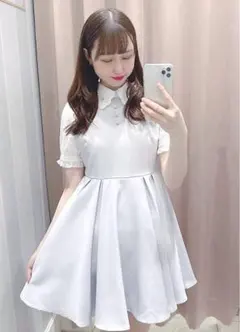 evelyn　フラワー刺繍襟タックOP ワンピース　水色のサムネイル