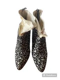 トーガ プルラ レオパード柄ブーティ