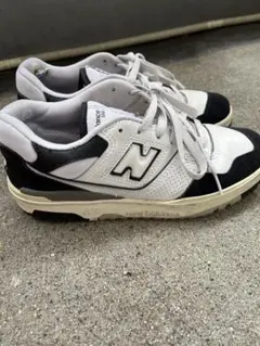 New Balance 550 ホワイト/ブラック スニーカー