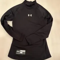 Under Armour ブラック 長袖シャツ YMD