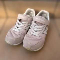 new balance スニーカー　20 ピンク　YV996XC