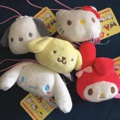 サンリオキャラクターズ　ぬいぐるみマスコット　全6種　女の子　ふわふわ可愛い新品