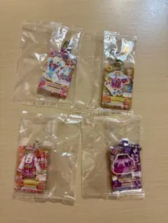 と*】様 アイカツ プリパラ だれでもアクリルチャーム 4個セット
