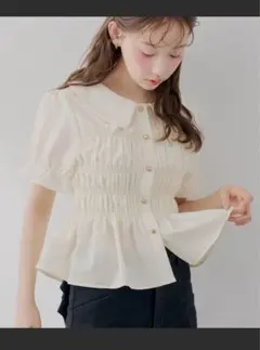 ホワイト シャーリング 半袖 ブラウスのサムネイル