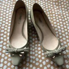 ⭐︎PPADA⭐︎ベージュ エナメル リボン付きパンプスsize35