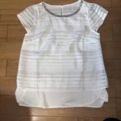 ジャスグリッティー・美品・トップス・ビジュー