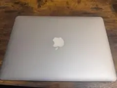 MacBook Air 13インチ MJVG2J 美品 2015