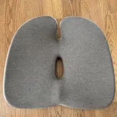 Item thumbnail for item 7d23a7b8-3b10-44ff-b926-3530642158ba