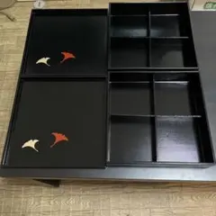 黒い木製重箱 2段仕切り付き