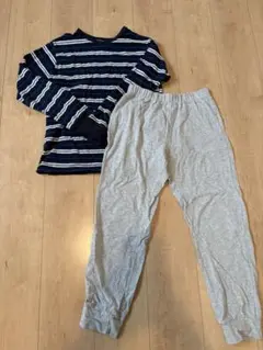 UNIQLO ウルトラストレッチセット　150 パジャマ　ルームウェア