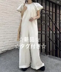 ILA BOUCLE SEANLESS BAC Flonnce タンク 白黒 - メルカリ