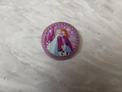 ディズニー 刺繍 缶バッジ アナと雪の女王の刺繍