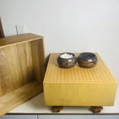 【高級・老舗銘】唐木屋碁盤店 脚付き囲碁盤 5.8寸 蛤碁石 黒石 フルセット 高級・老舗銘】唐木屋碁盤店 脚付き囲碁盤 5.8寸 蛤碁石 黒石 フル