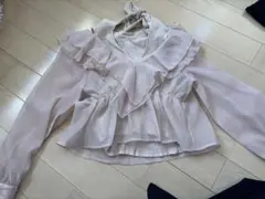 NICE CLAUP フリルトップス
