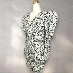 花柄タイトワンピース　ミニドレス　ミニワンピ　長袖　セクシー　大人　上品