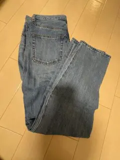 GU ハイウエストストレートジーンズ