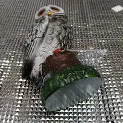 フクロウ　置物