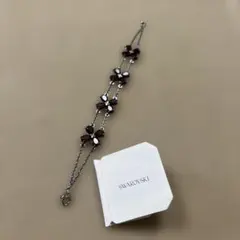 スワロフスキー スクエアビーズ ブレスレット 紐タイプ - メルカリ