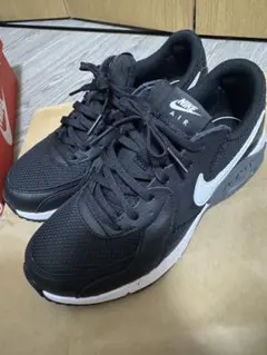 金、土、日、限定値下げ！NIKE AIR MAX エクシー　ブラック