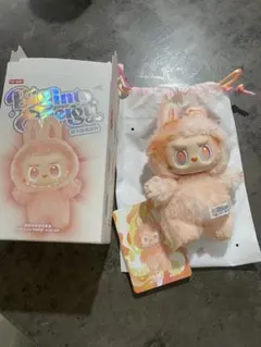 labubu エナジー ぬいぐるみ