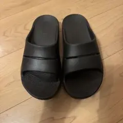 ウーフォス リカバリーサンダル EU 38