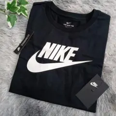 NIKE 黒 Tシャツ M レディース 半袖
