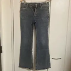 GU ジーユー スリムフレアジーンズ