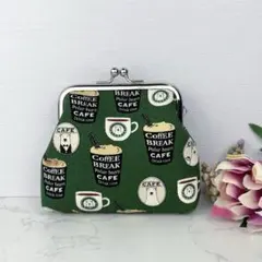 がま口ポーチ　ハンドメイド　しろくまカフェ柄