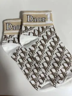 2025年最新】Christian Dior カラー：ホワイト系 ソックスの人気