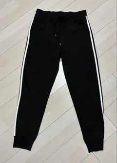 ブラック ジョガーパンツ ホワイトストライプ