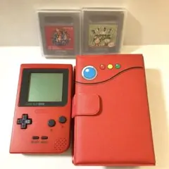 任天堂 ゲームボーイポケット 本体 レッド ソフト2本付き　ポケモン図鑑ケース付