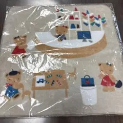 ファミリア 神戸本店限定 ハンカチのサムネイル