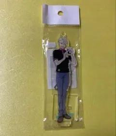 ユーリ!!! on ICE スタンド付きアクリルキーホルダー ヴィクトル