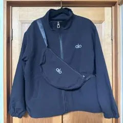 wakamati 様専用　Alo Yoga ブラック ジップアップ ジャケットのサムネイル