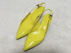 【値下げ中】HERMES バックストラップ パンプス イエローのサムネイル