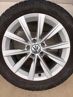 ゴルフ7純正ハイライン純正225/45R17ピレリスタッドレス溝有2023年製 ゴルフ7純正ハイライン純正225/45R17ピレリスタッドレス溝有2023年製