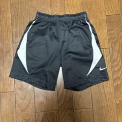 Nike 半ズボン XS 黒