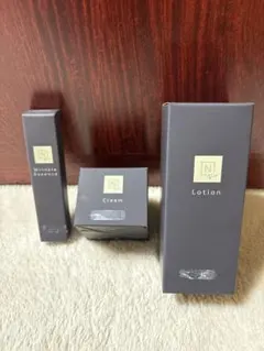 Nオーガニック Vie ローション、クリーム、エッセンス　3点セット