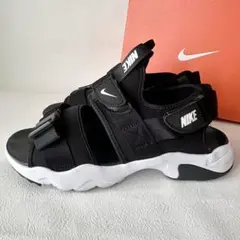 NIKE ナイキ　キャニオンサンダル　27cm ブラック　黒　スポーツサンダル