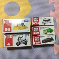 トミカ&ポケットトミカ5台セット。