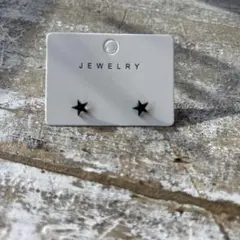 スター　ピアス　ブラック　ステンレス
