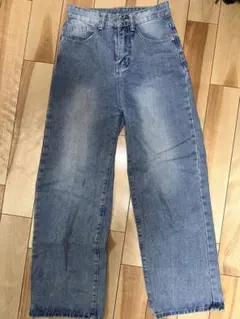 ライトブルーワイドレッグデニム