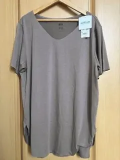 【新品未使用】エアリズム　シームレス　VネックロングTシャツ　ブラウン　Lサイズ